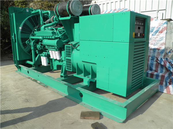 诏安出租发电机 发电机组厂家：柴油发电机组的控制屏的作用是什么？