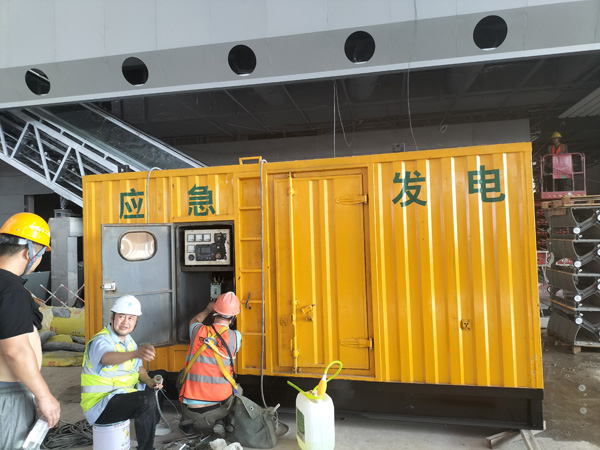诏安怎样判断空气滤清器是否需要更换？